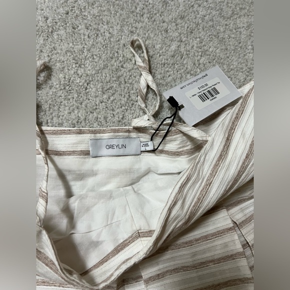 Greylin Two piece set- size L - Picture 6 of 8